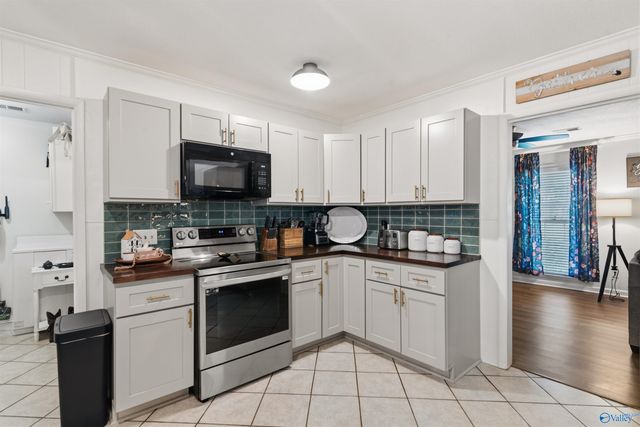 1204 Garth Avenue SW, Decatur, AL 35601