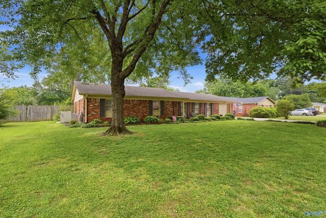 1204 Garth Avenue SW, Decatur, AL 35601