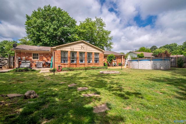 1204 Garth Avenue SW, Decatur, AL 35601