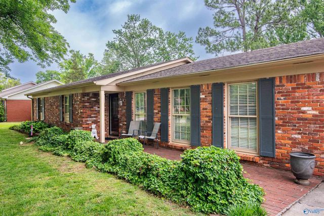 1204 Garth Avenue SW, Decatur, AL 35601