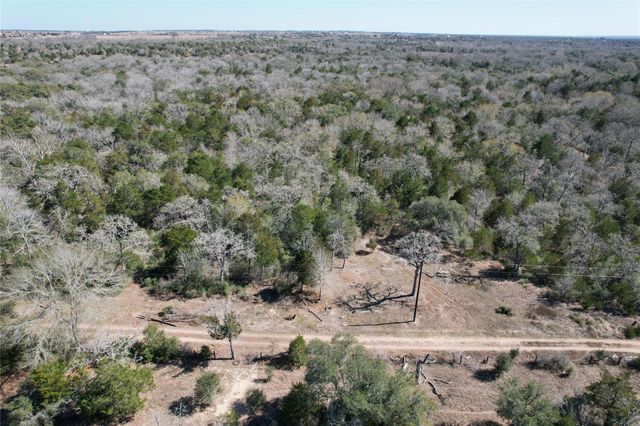 2551 Jurecka Road, Fayetteville, TX 78940