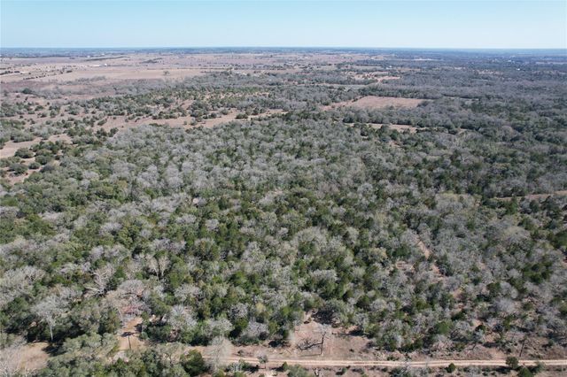 2551 Jurecka Road, Fayetteville, TX 78940