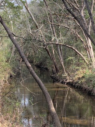 2551 Jurecka Road, Fayetteville, TX 78940