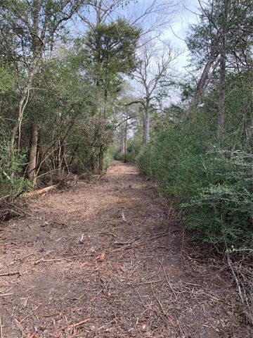 2551 Jurecka Road, Fayetteville, TX 78940