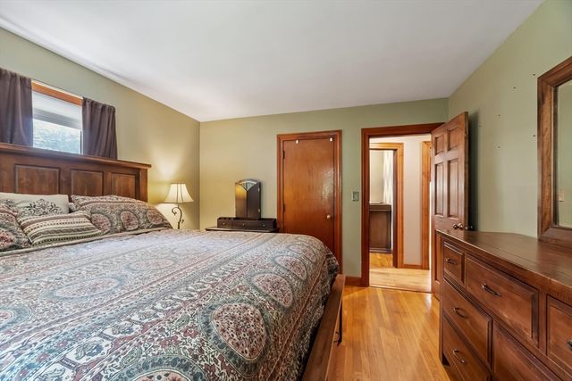 430 Williams Rd, Fitchburg, MA 01420