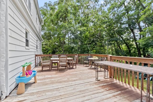 430 Williams Rd, Fitchburg, MA 01420