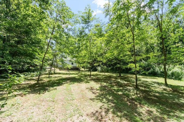 430 Williams Rd, Fitchburg, MA 01420