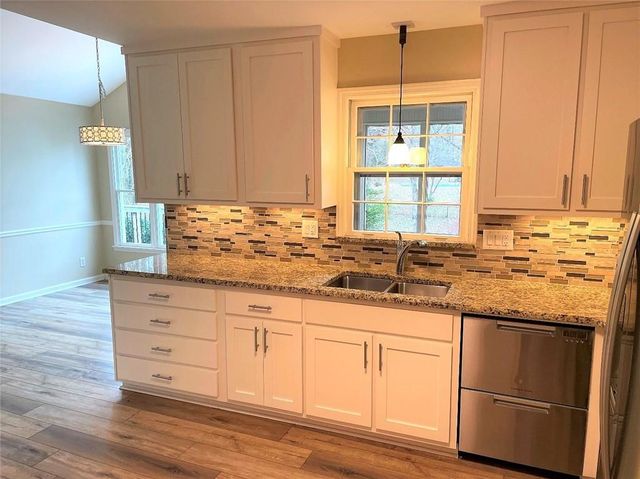 1150 Falstaff Drive, Roswell, GA 30076