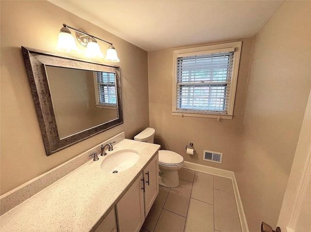 1150 Falstaff Drive, Roswell, GA 30076