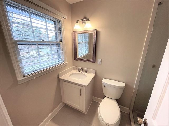1150 Falstaff Drive, Roswell, GA 30076