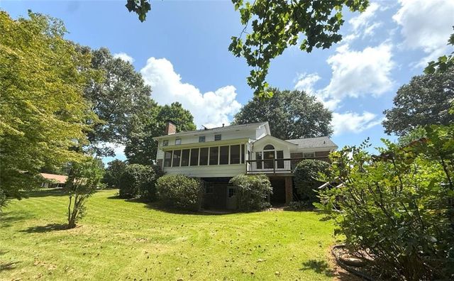 1150 Falstaff Drive, Roswell, GA 30076