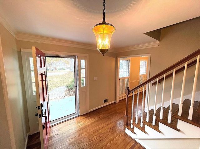1150 Falstaff Drive, Roswell, GA 30076