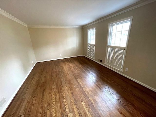1150 Falstaff Drive, Roswell, GA 30076