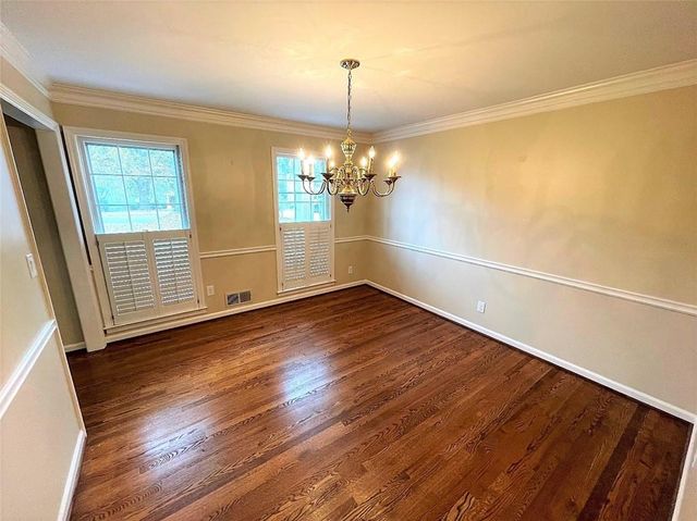 1150 Falstaff Drive, Roswell, GA 30076