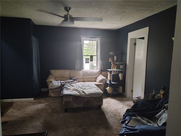 450 Coal Hollow Rd, Verona, PA 15147