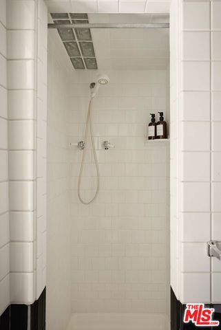 943 Venango Avenue, Los Angeles, CA 90029