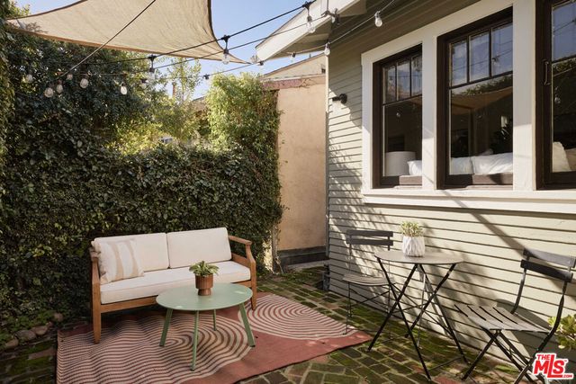 943 Venango Avenue, Los Angeles, CA 90029