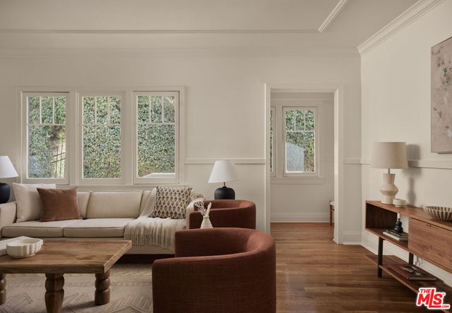 943 Venango Avenue, Los Angeles, CA 90029