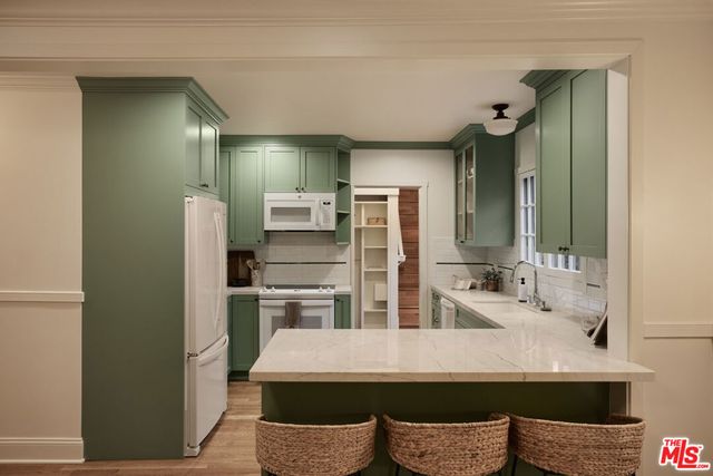 943 Venango Avenue, Los Angeles, CA 90029