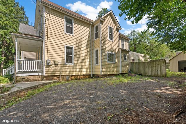 4035 GRANT ST NE, Washington, DC 20019
