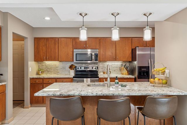 1675 Brueberry Lane, Arden Hills, MN 55112