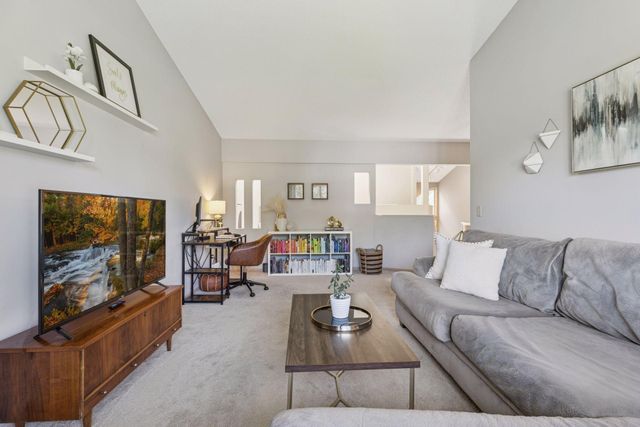 1675 Brueberry Lane, Arden Hills, MN 55112