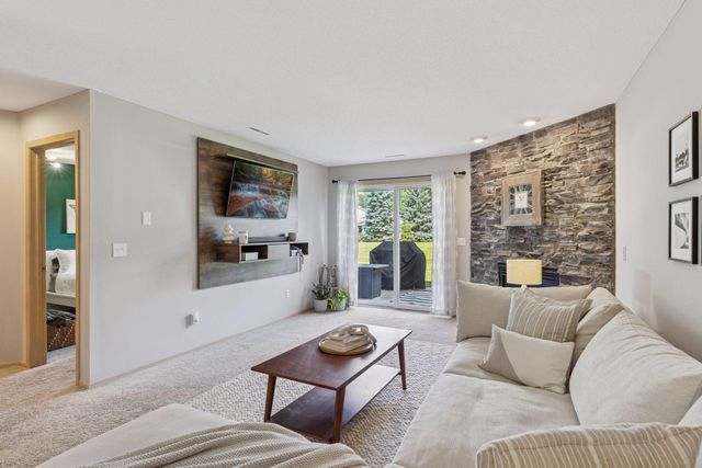 1675 Brueberry Lane, Arden Hills, MN 55112