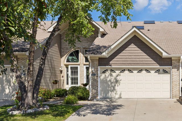 1675 Brueberry Lane, Arden Hills, MN 55112