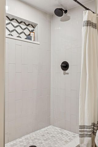 1675 Brueberry Lane, Arden Hills, MN 55112