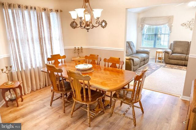 5 STEWART CT, Jackson, NJ 08527