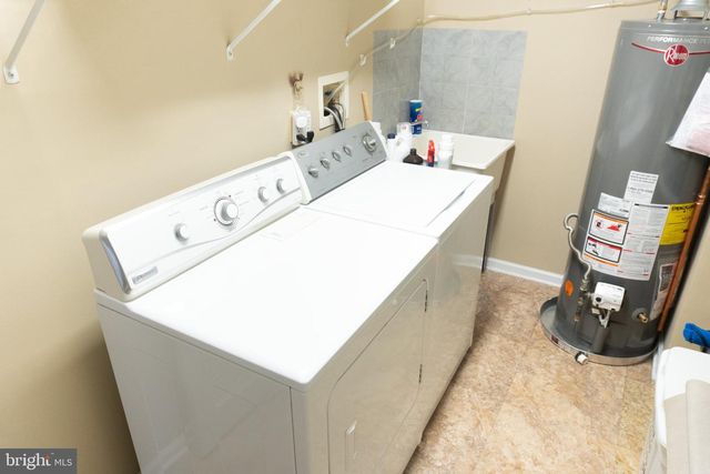 5 STEWART CT, Jackson, NJ 08527