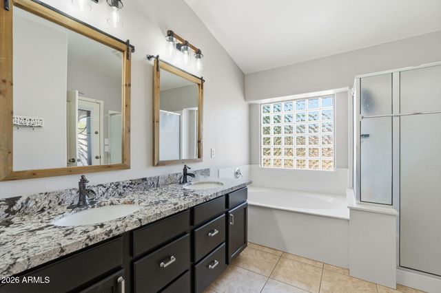 38528 N DAVE Street, San Tan Valley, AZ 85140
