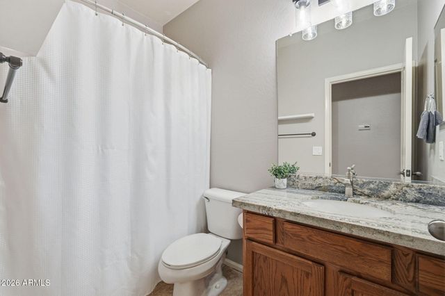 38528 N DAVE Street, San Tan Valley, AZ 85140