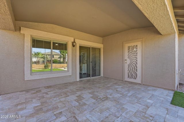 38528 N DAVE Street, San Tan Valley, AZ 85140