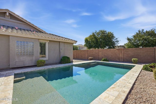 38528 N DAVE Street, San Tan Valley, AZ 85140