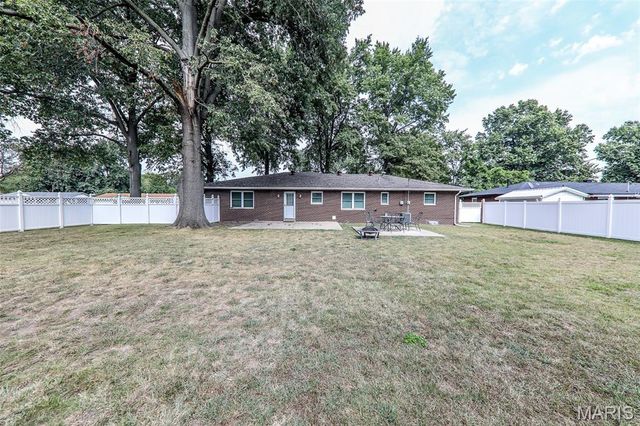 2200 Dawn Place, Granite City, IL 62040