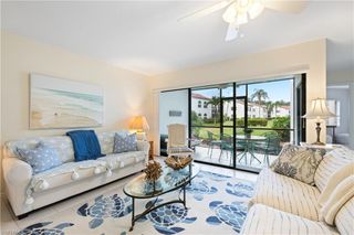 565 Beachwalk CIR T-102, Naples, FL 34108