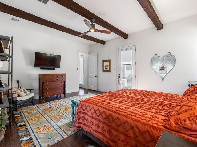 933 Beauchamp RD, Dripping Springs, TX 78620