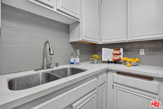 4589 Via Marisol 163, Los Angeles, CA 90042