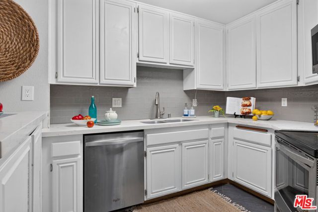 4589 Via Marisol 163, Los Angeles, CA 90042