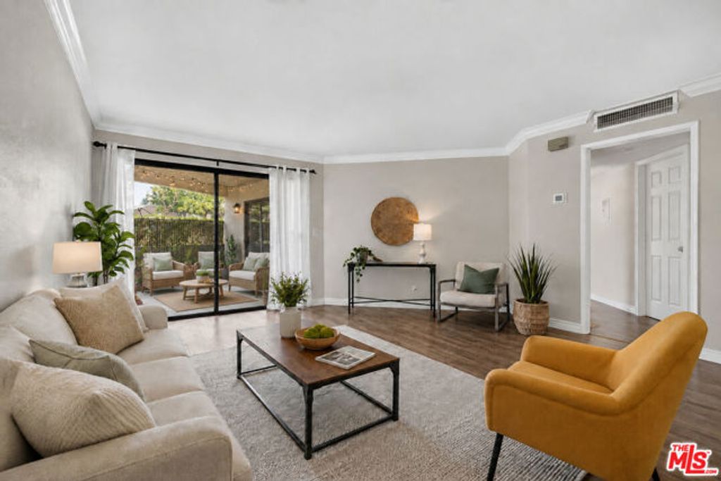 4589 Via Marisol 163, Los Angeles, CA 90042