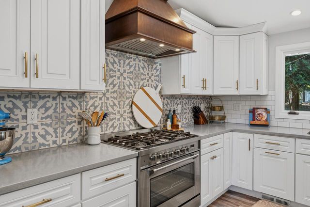860 Trails End DRIVE, Fontana, WI 53125