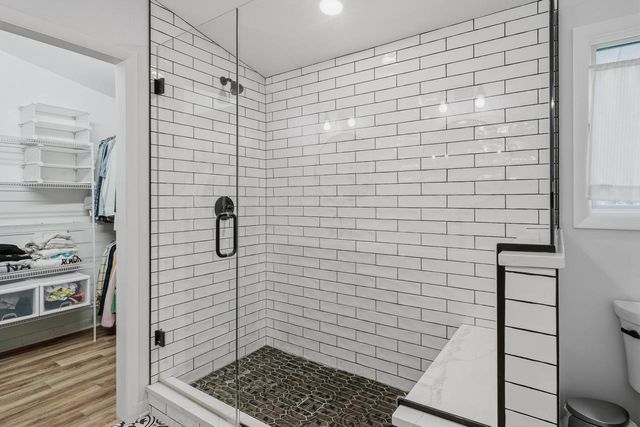 860 Trails End DRIVE, Fontana, WI 53125