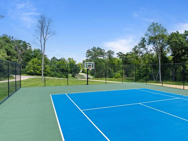 860 Trails End DRIVE, Fontana, WI 53125