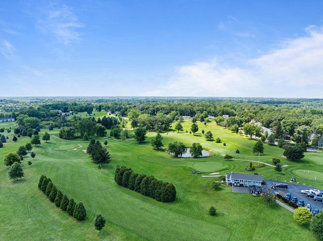 860 Trails End DRIVE, Fontana, WI 53125