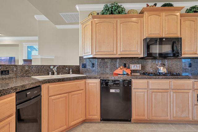 1546 Gold Hills Drive, Redding, CA 96003