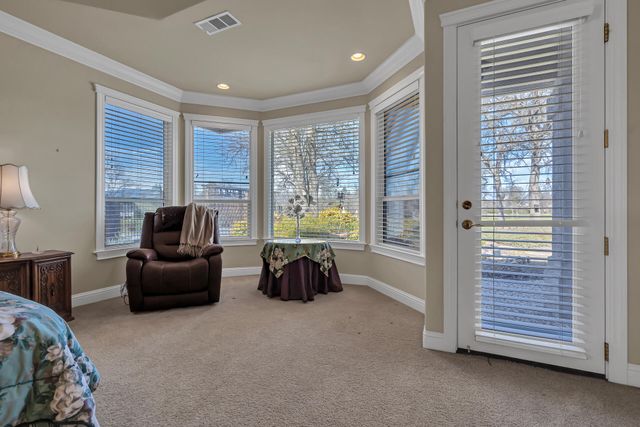 1546 Gold Hills Drive, Redding, CA 96003