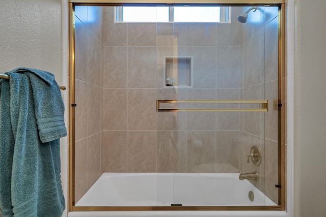 1546 Gold Hills Drive, Redding, CA 96003