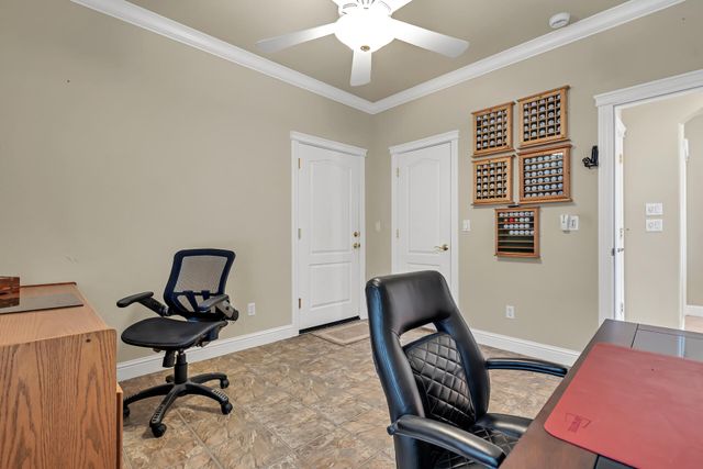 1546 Gold Hills Drive, Redding, CA 96003