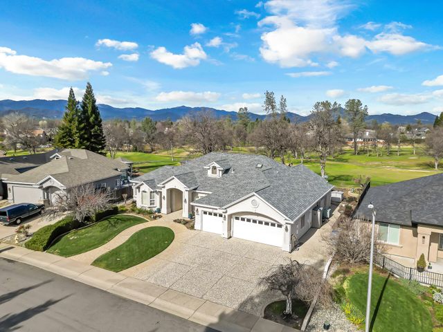 1546 Gold Hills Drive, Redding, CA 96003